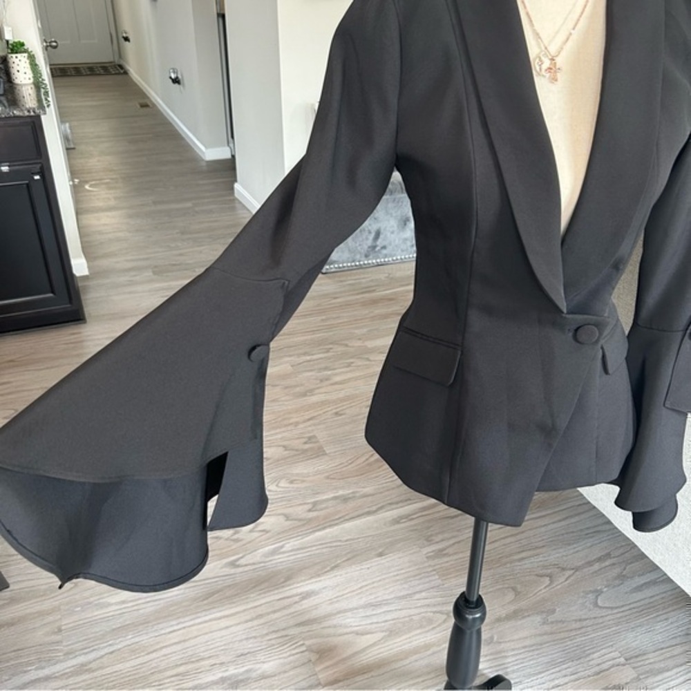 💋 ASOS Lavish Alice Frill Sleeve Fitted Blazer 🧥 2 - Picture 10 of 14